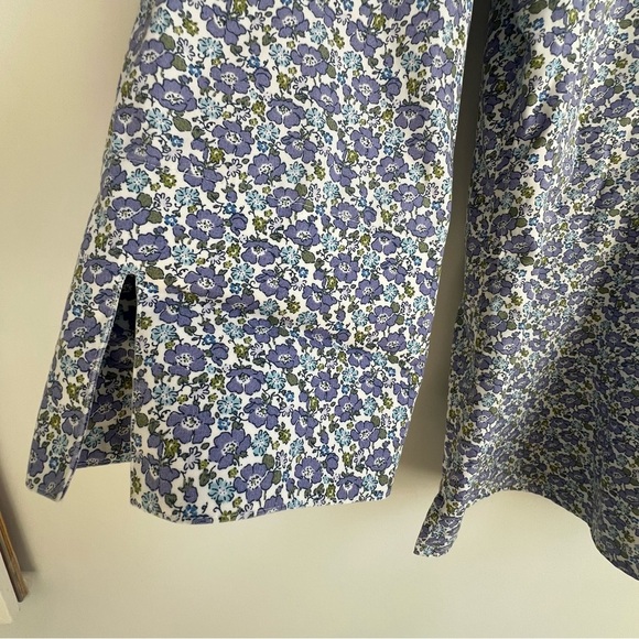 LANDS END SPLIT NECK NO IRON PINPOINT OXFORD BLOUSE  LILAC FLORAL Button Up 16 - Picture 5 of 9